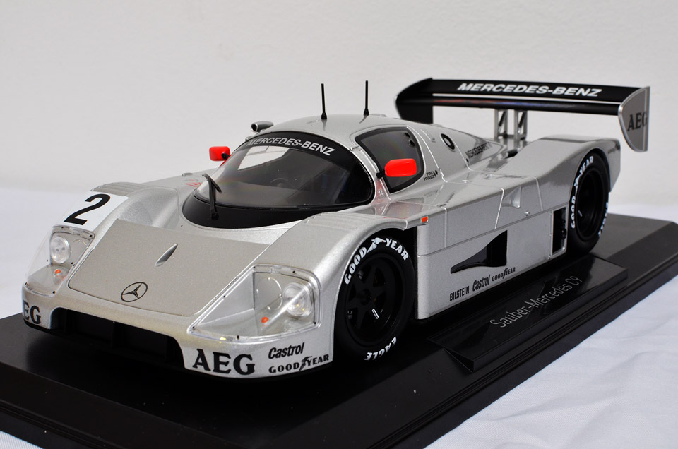 HEINZ-HARALD FRENTZEN, KARL WENDLINGER, MICHAEL SCHUMACHER 1990 SAUBER C9 1:18